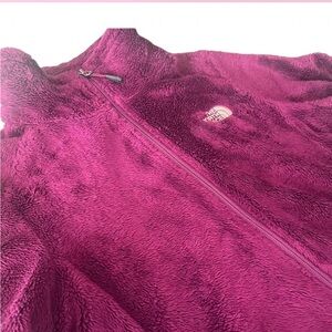 The North Face Plush Fleece Jacket in Rich Magenta